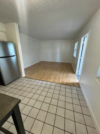 $1,350 | 1510 South Federal Highway, Unit 2, Lake Worth Beach, FL 33460