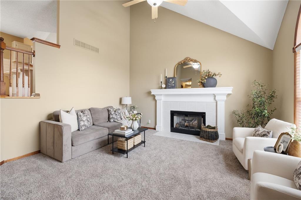 709 Red Maple Drive Liberty, MO 64068 - Photo 5 of 38