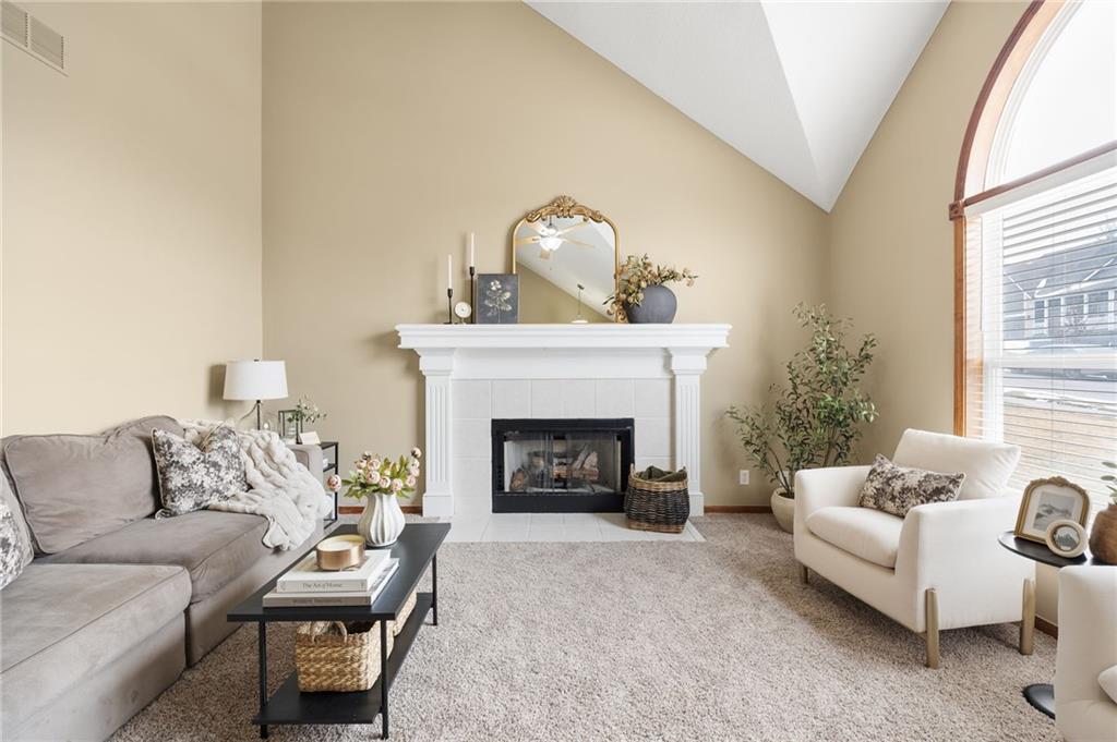 709 Red Maple Drive Liberty, MO 64068 - Photo 6 of 38