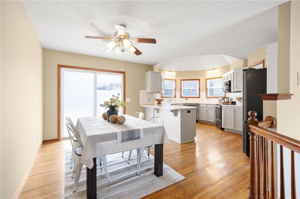 709 Red Maple Drive Liberty, MO 64068 - Photo 10 of 38