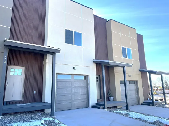 a car parked in front of a building