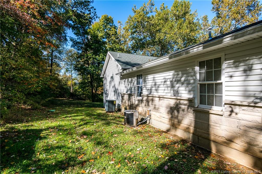 5725 Corydon Ridge Road Georgetown, IN 47122 - Photo 12 of 38 Gallery Image 12