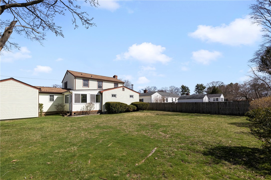 47 Deborah Road Warwick, RI 02888 - Photo 2 of 24