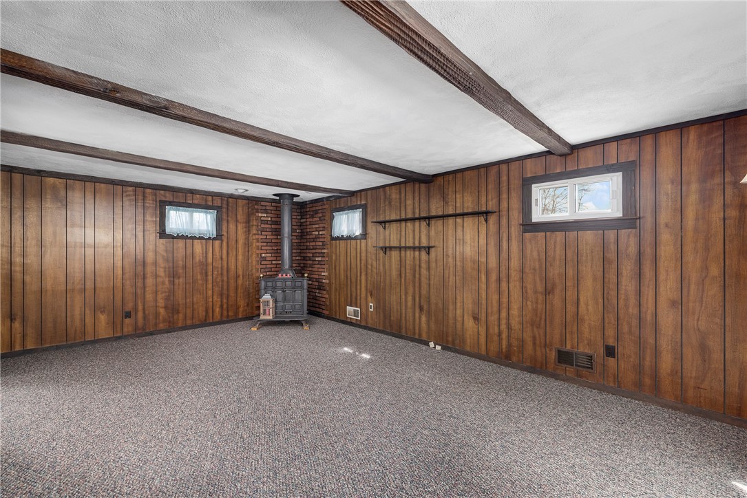 47 Deborah Road Warwick, RI 02888 - Photo 6 of 24 Family Room