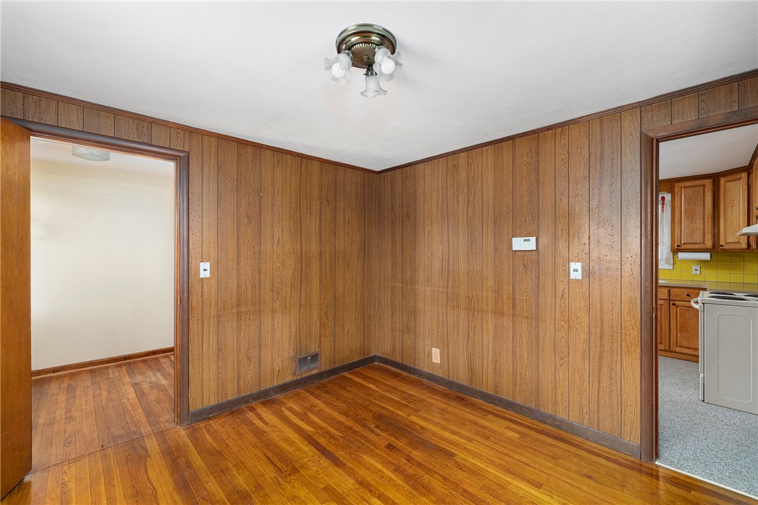 47 Deborah Road Warwick, RI 02888 - Photo 10 of 24 Dining Room