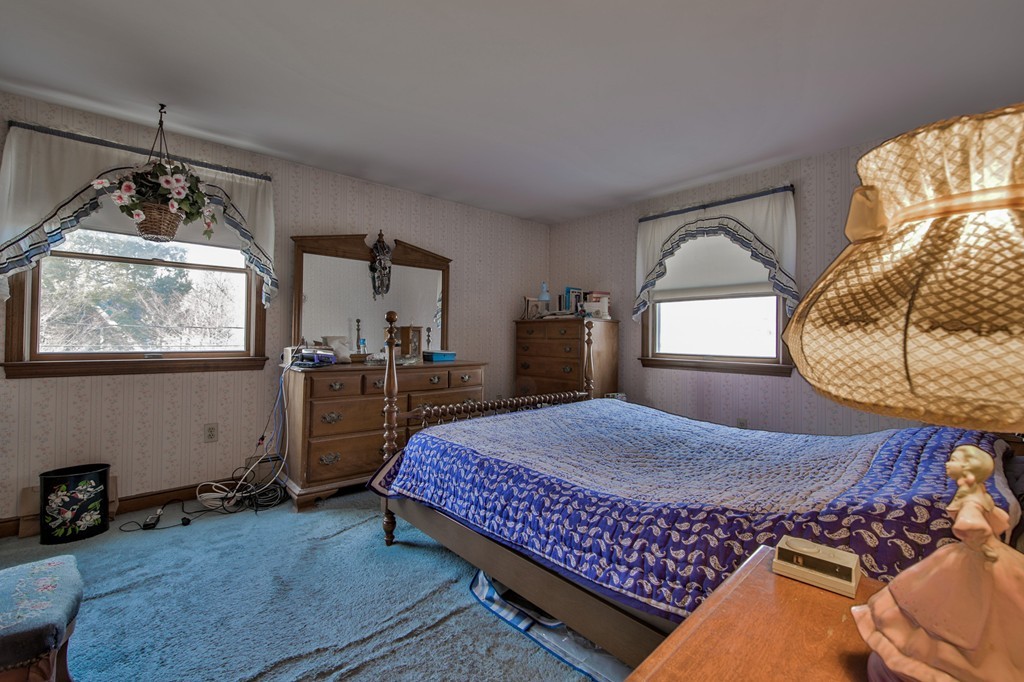 53 Fletcher Road Bedford, MA 01730 - Photo 17 of 23 Gallery Image 17