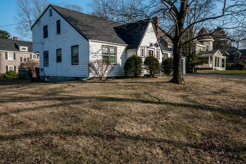 53 Fletcher Road Bedford, MA 01730 - Photo 23 of 23 Gallery Image 23