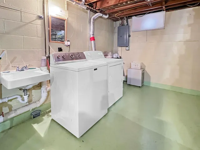 $239,900 | 937 Seymour Street, Reedsburg, WI 53959