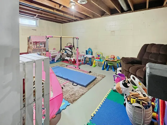 $239,900 | 937 Seymour Street, Reedsburg, WI 53959