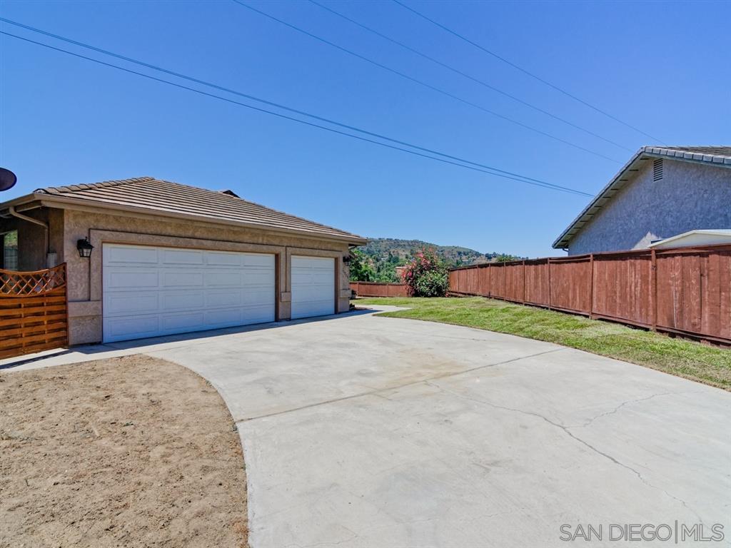 11808 Gay Rio Lane Lakeside, CA 92040 - Photo 22 of 24 Gallery Image 22