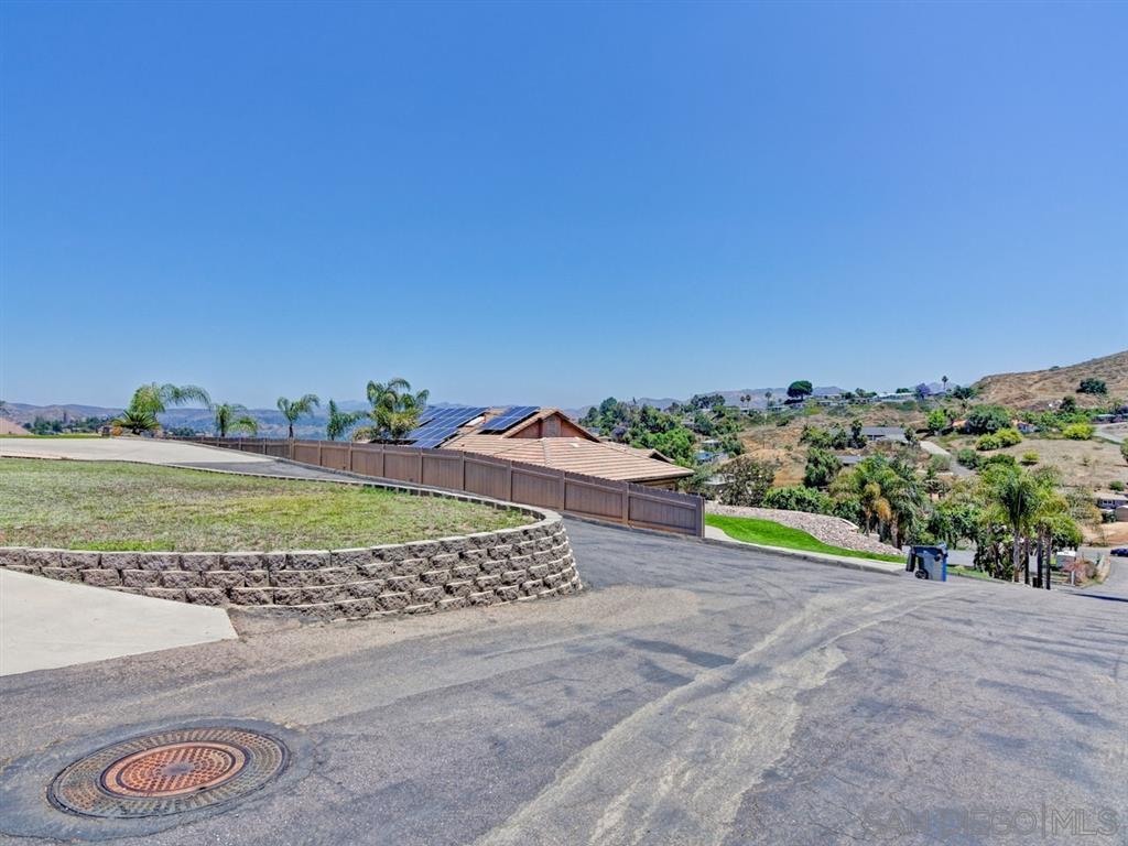 11808 Gay Rio Lane Lakeside, CA 92040 - Photo 24 of 24 Gallery Image 24