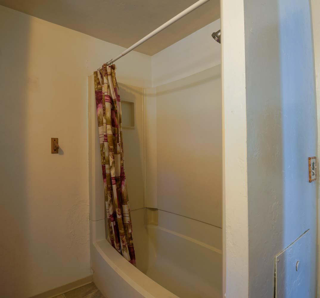 9757 Blackwell Road Central Point, OR 97502 - Photo 18 of 28 _ALB8607-HDR