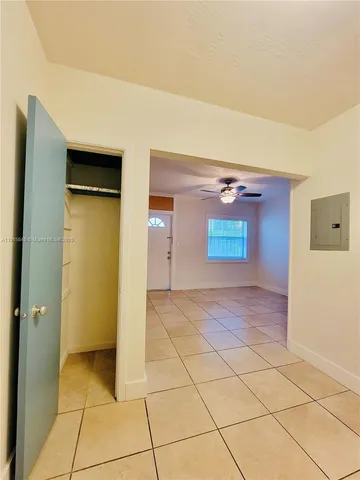 a view of a livingroom with an empty space