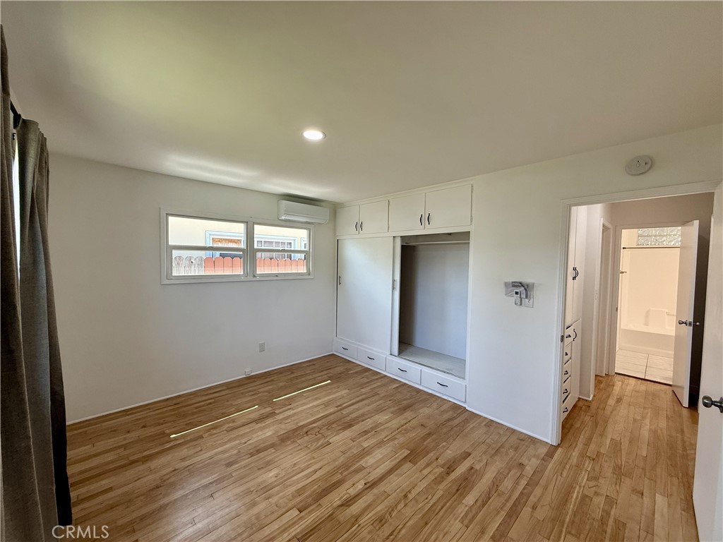 719 South Walnut Avenue Brea, CA 92821 - Photo 4 of 9