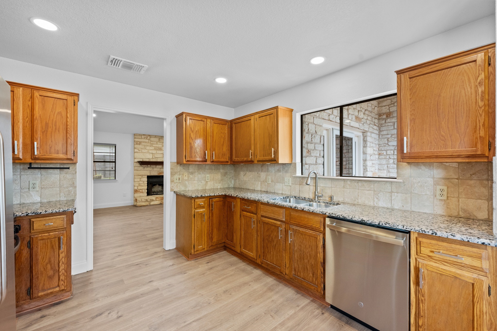 7210 Smokey Hill Road Austin, TX 78736 - Photo 13 of 30