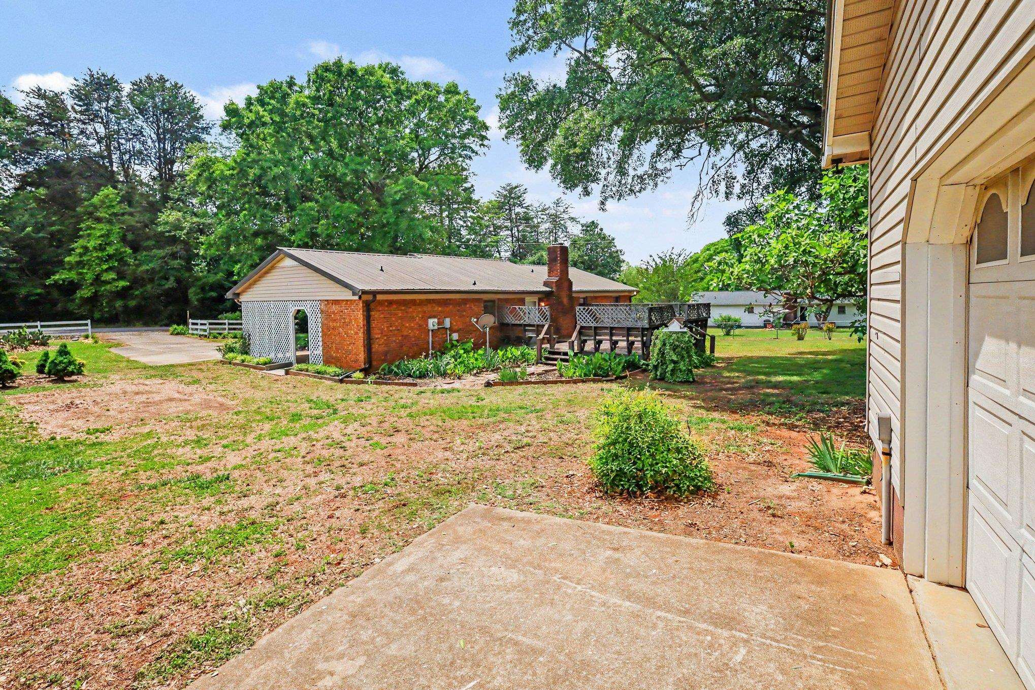 285 State Rd S-42-2406 Inman, SC 29349 - Photo 34 of 44