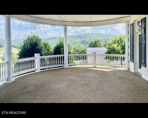 $1,725,000 | 323 Harmon Road, New Tazewell, TN 37825