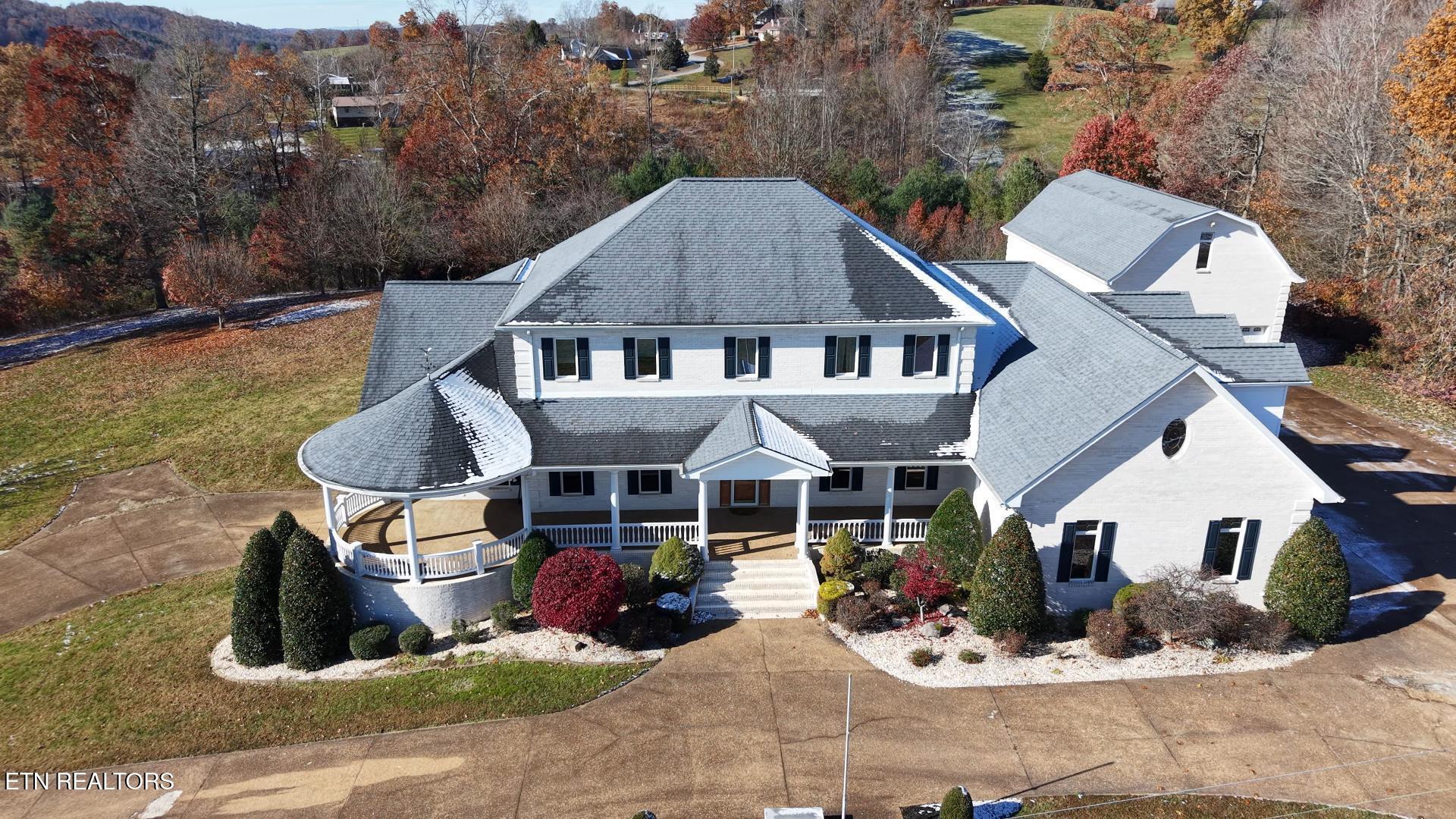 323 Harmon Road New Tazewell, TN 37825 - Photo 2 of 27 Snapshot