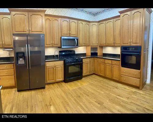 $1,725,000 | 323 Harmon Road, New Tazewell, TN 37825