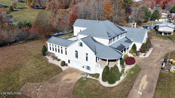 $1,725,000 | 323 Harmon Road, New Tazewell, TN 37825