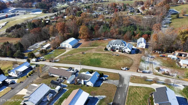 $1,725,000 | 323 Harmon Road, New Tazewell, TN 37825