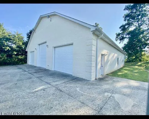 $1,725,000 | 323 Harmon Road, New Tazewell, TN 37825