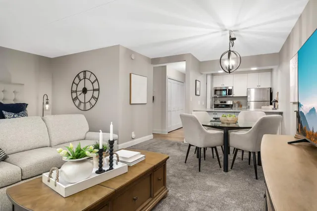 $129,900 | 6710 Vernon Avenue South, Unit 409, Edina, MN 55436