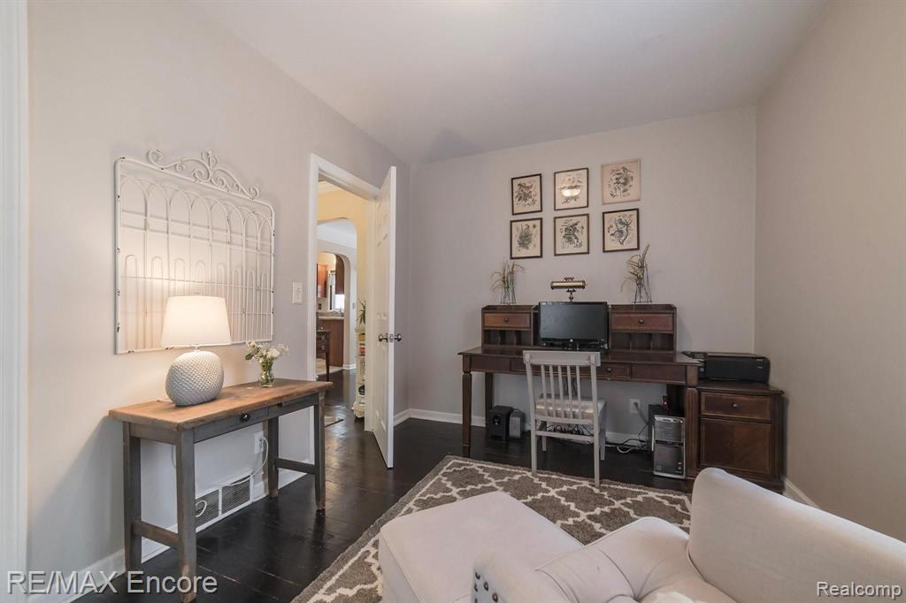 2875 Devondale Road Rochester, MI 48309 - Photo 20 of 42