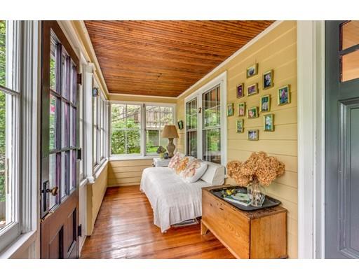 52 Orient Avenue Arlington, MA 02474 - Photo 5 of 36