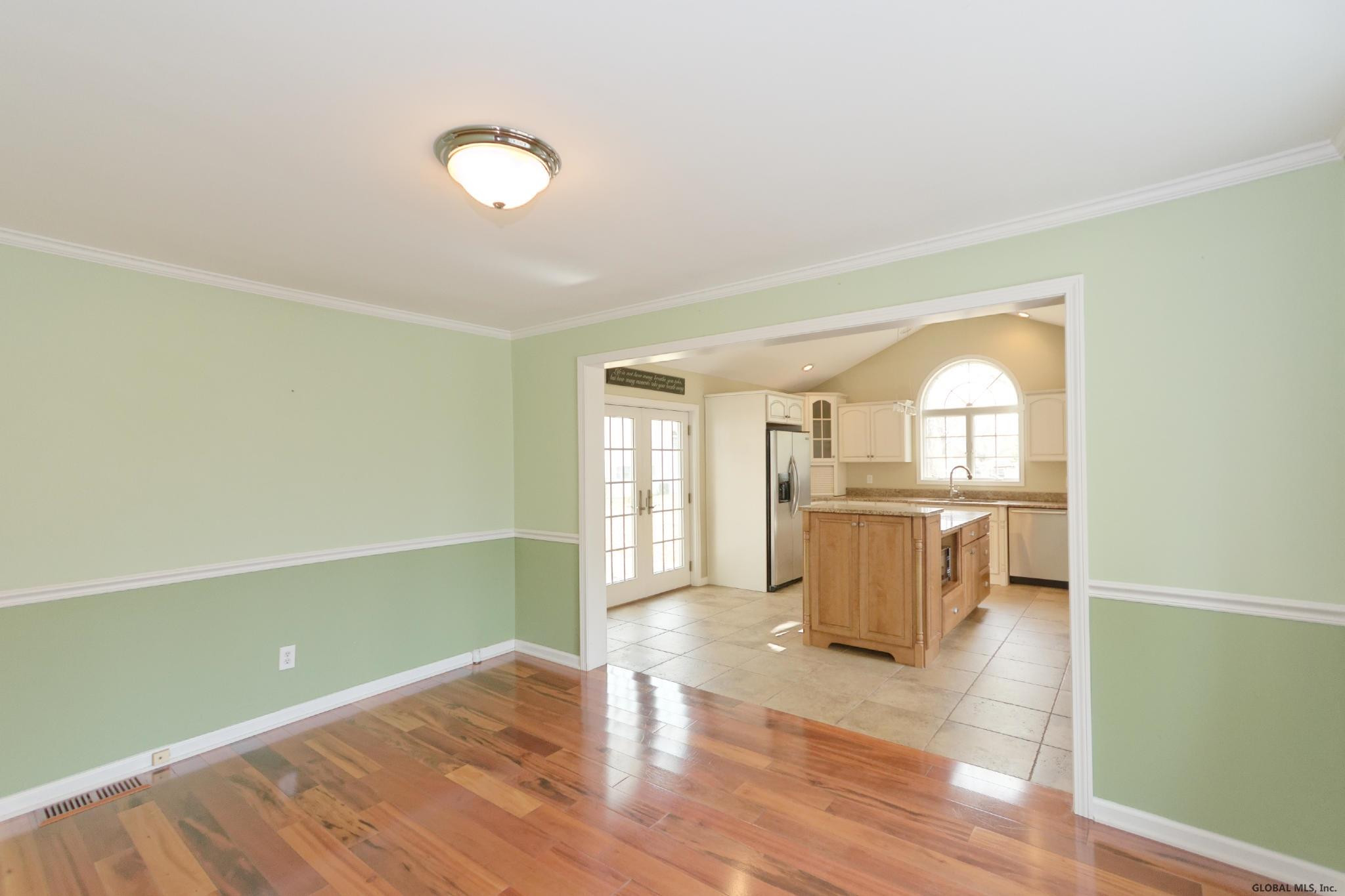 272 Osborne Road Colonie, NY 12211 - Photo 13 of 35 Photo 13