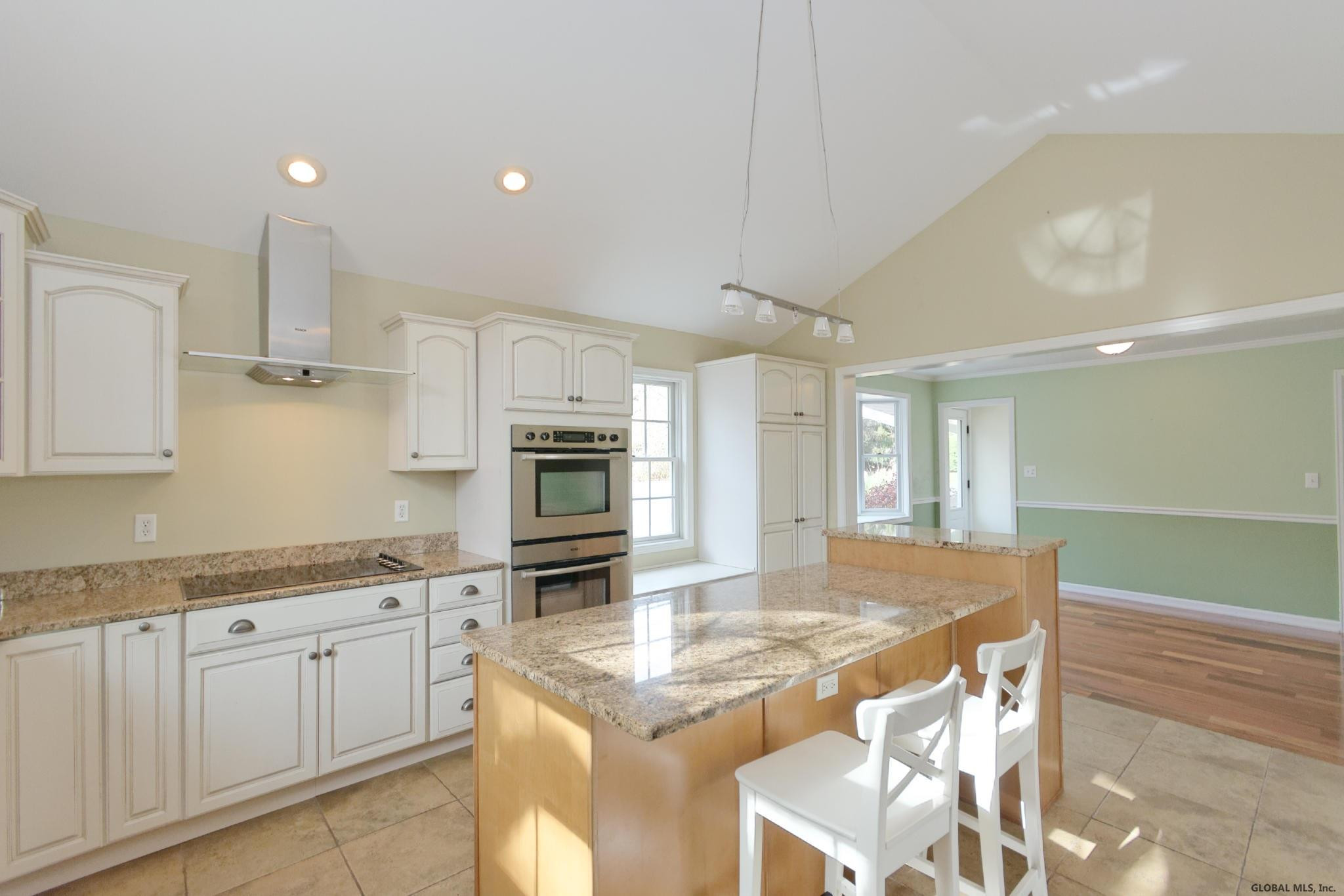 272 Osborne Road Colonie, NY 12211 - Photo 17 of 35 Photo 17
