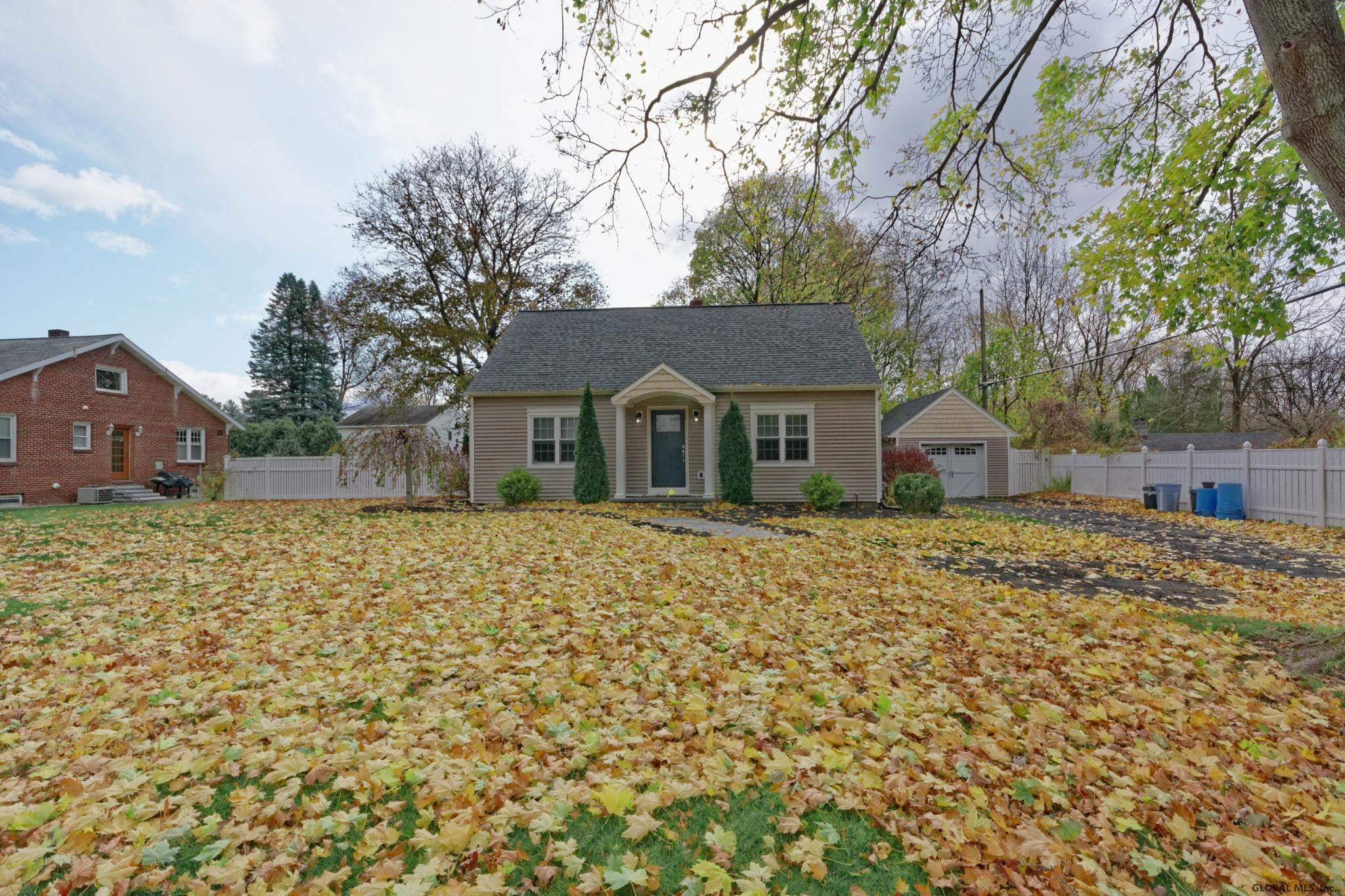 272 Osborne Road Colonie, NY 12211 - Photo 2 of 35 Photo 2