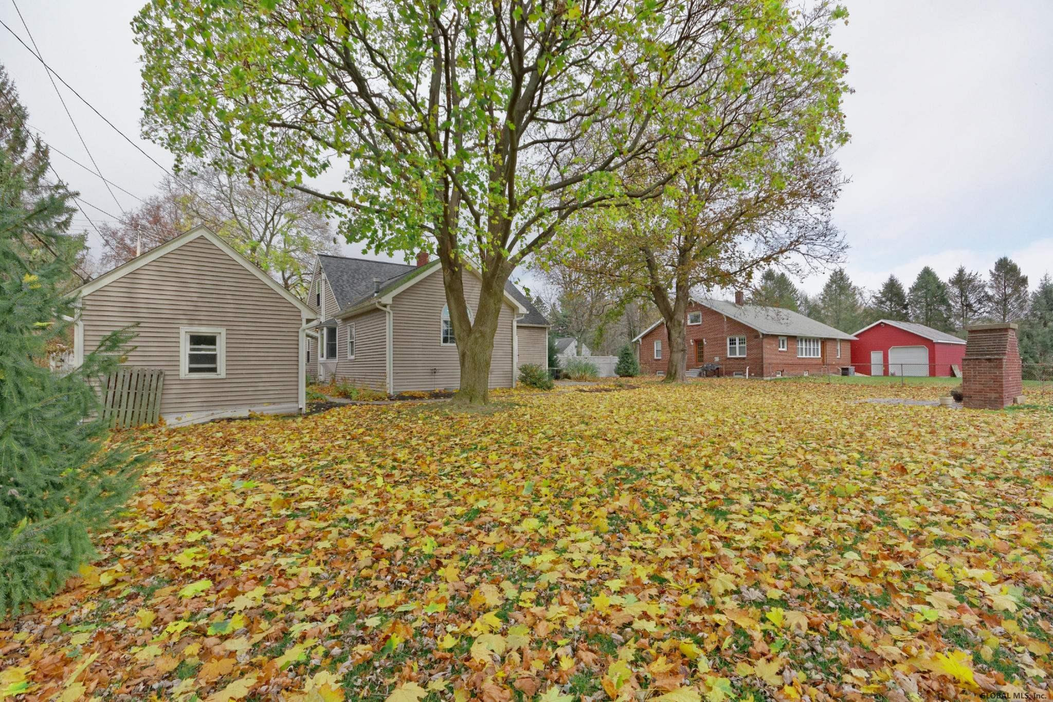 272 Osborne Road Colonie, NY 12211 - Photo 29 of 35 Photo 29