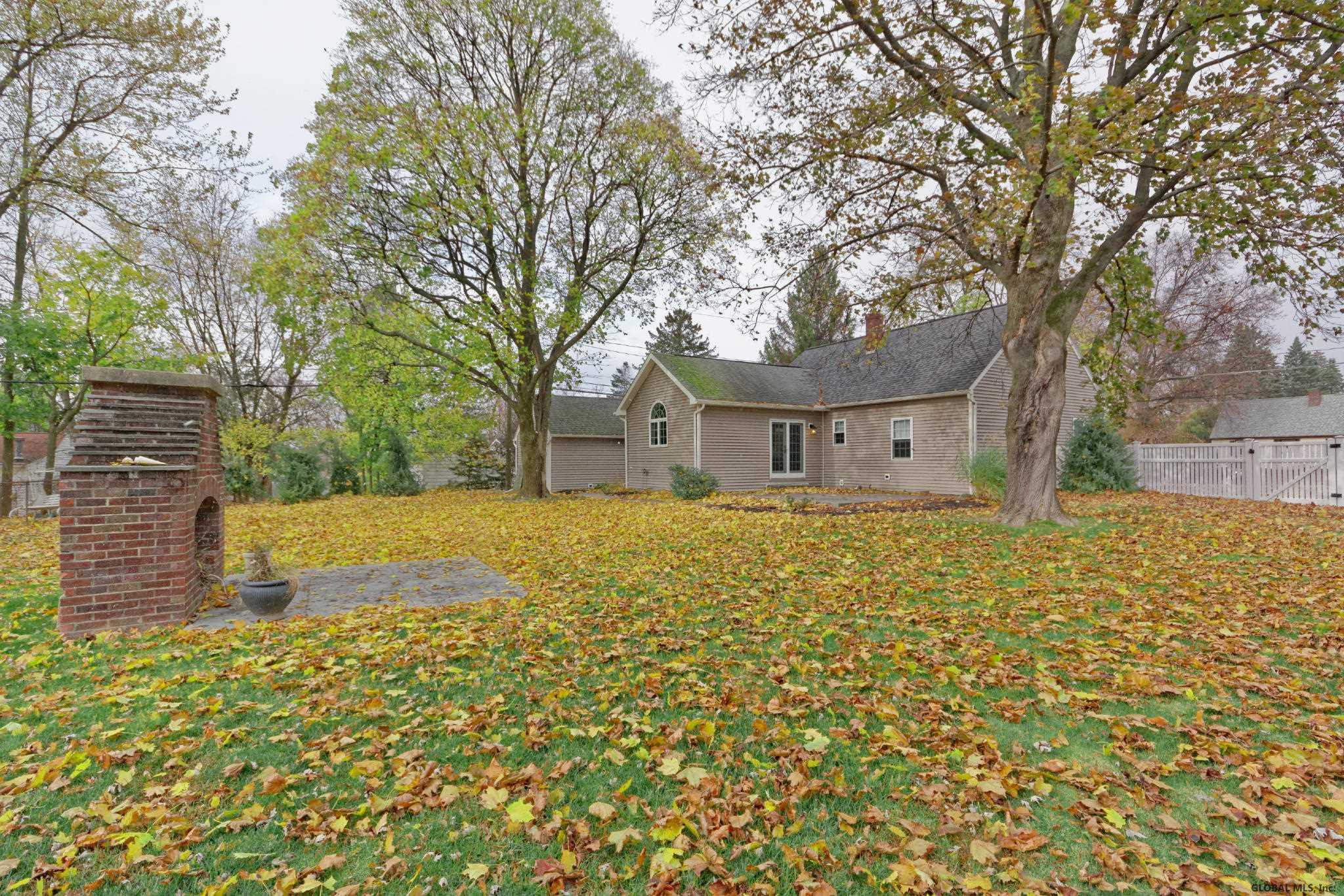 272 Osborne Road Colonie, NY 12211 - Photo 30 of 35 Photo 30