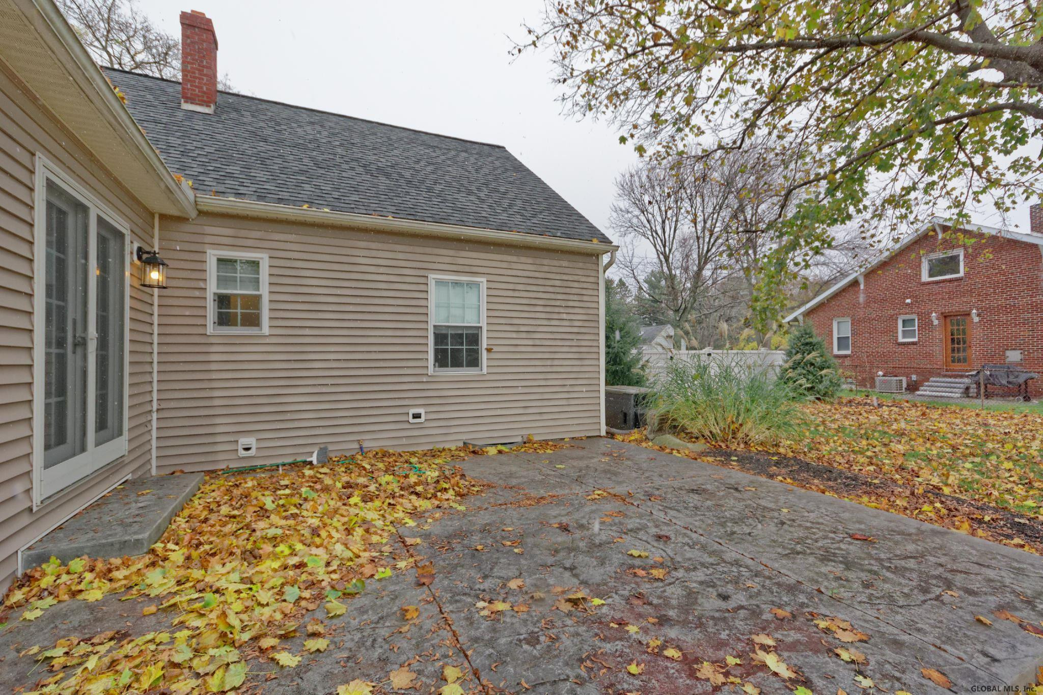272 Osborne Road Colonie, NY 12211 - Photo 34 of 35 Photo 34