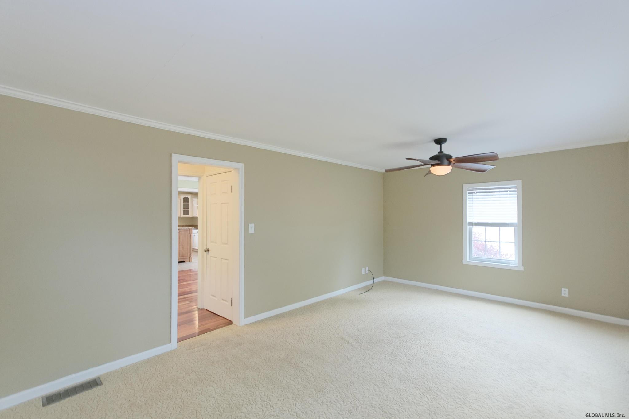 272 Osborne Road Colonie, NY 12211 - Photo 6 of 35 Photo 6