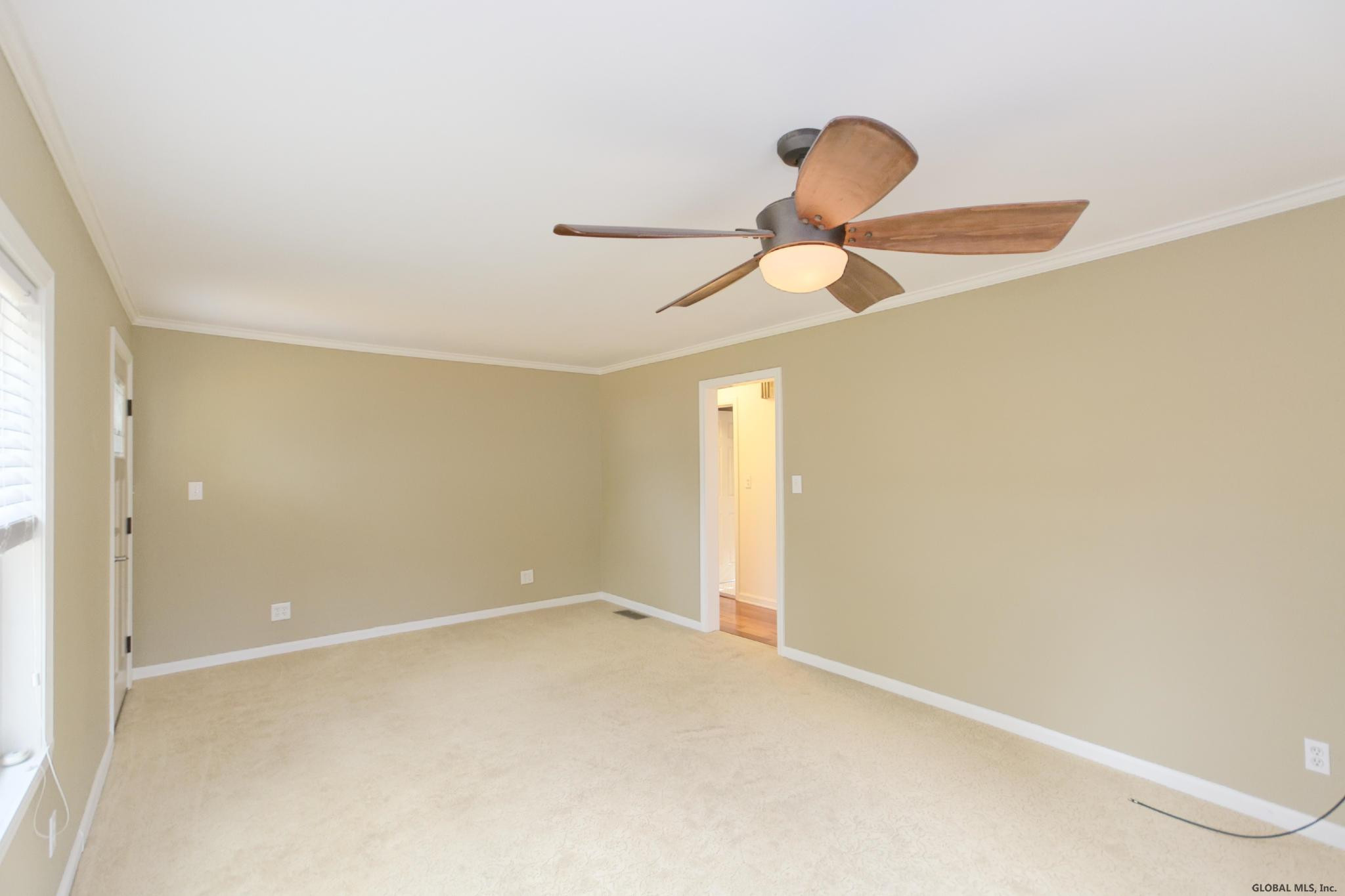 272 Osborne Road Colonie, NY 12211 - Photo 9 of 35 Photo 9