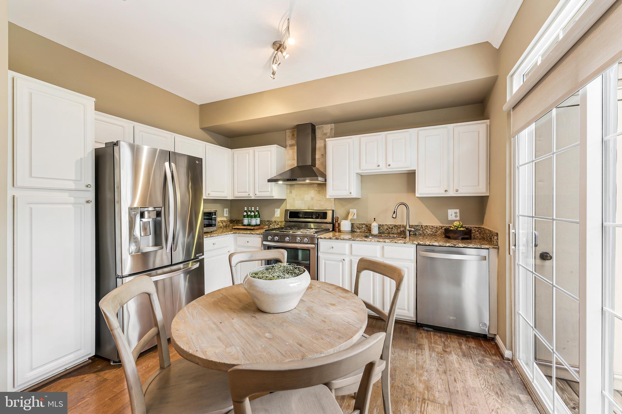 11405 Windleaf Court, Unit 25 Reston, VA 20194 - Photo 17 of 38 Gallery Image 17