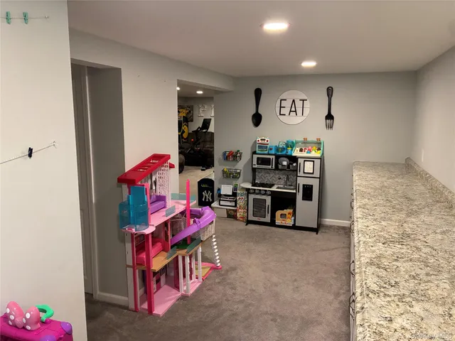 $724,999 | 34 Beach Street, West Islip, NY 11795