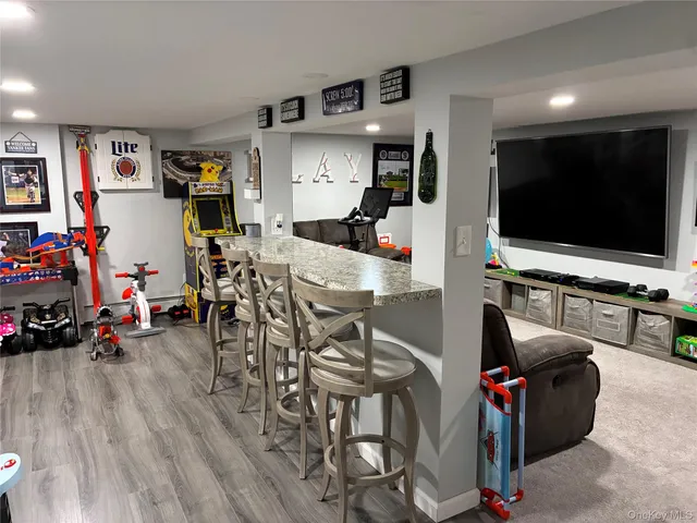 $724,999 | 34 Beach Street, West Islip, NY 11795