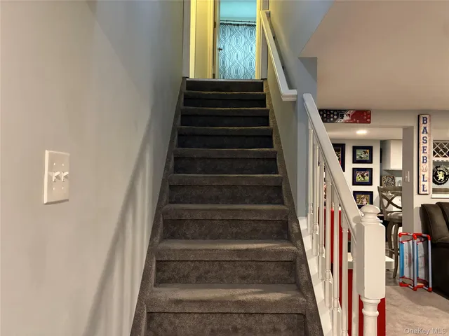 $724,999 | 34 Beach Street, West Islip, NY 11795