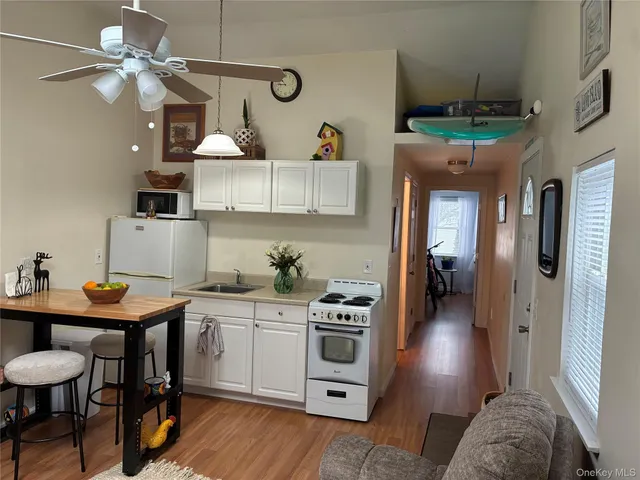 $724,999 | 34 Beach Street, West Islip, NY 11795