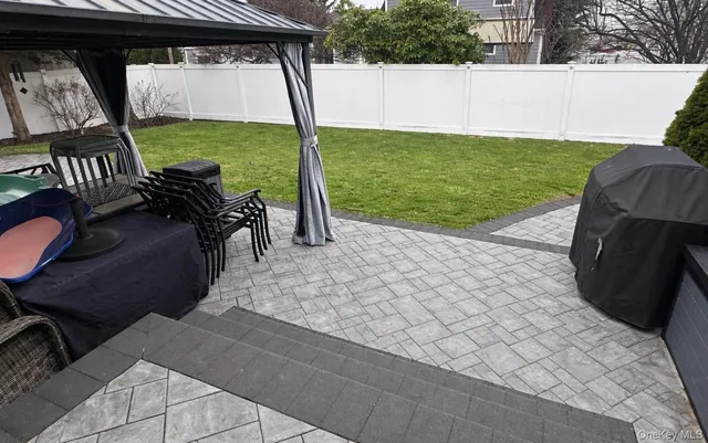 $724,999 | 34 Beach Street, West Islip, NY 11795