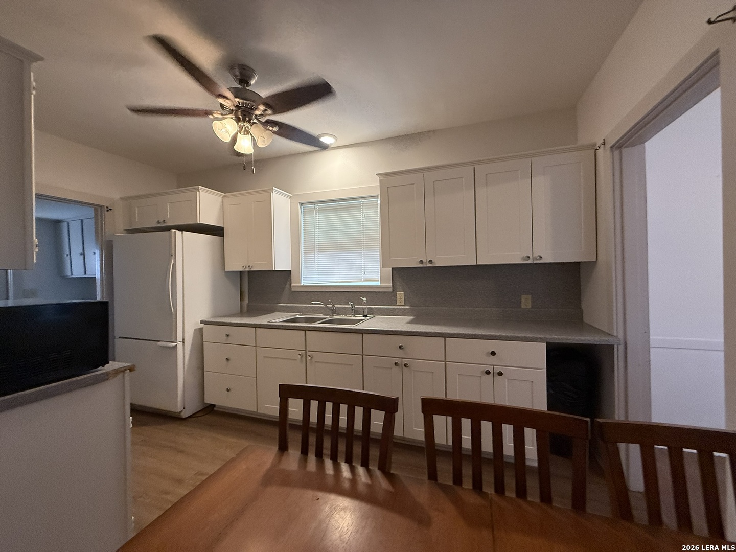 305 East Thornton Street Three Rivers, TX 78071 - Photo 3 of 11