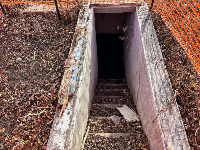 $21,000 | 402 South Broadway Street, Lacygne, KS 66040