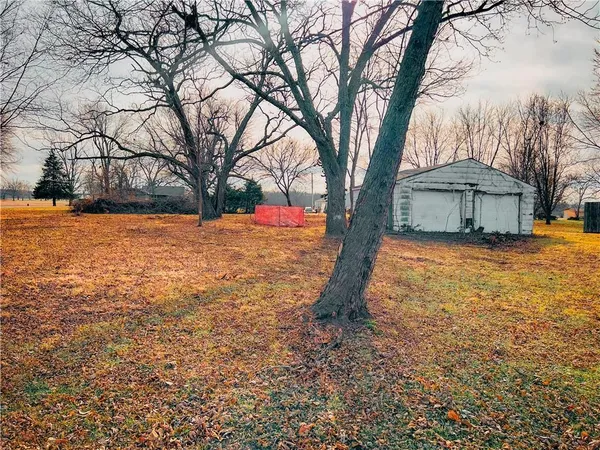 $21,000 | 402 South Broadway Street, Lacygne, KS 66040