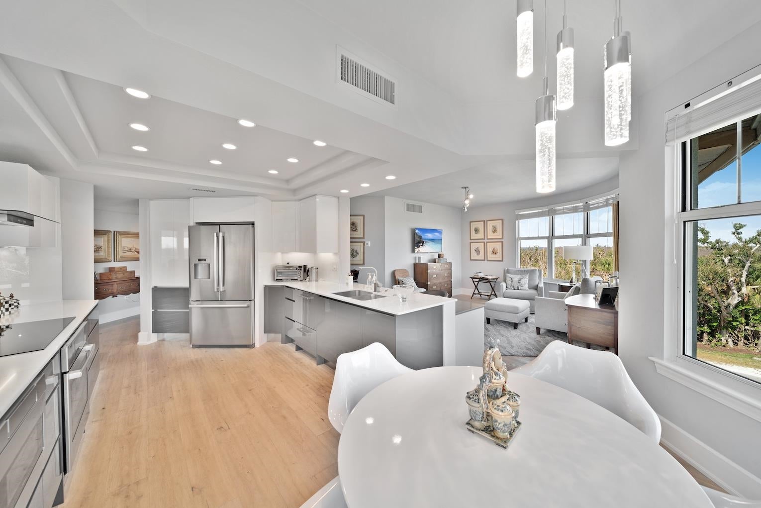 2661 Wulfert Road, Unit 5 Sanibel, FL 33957 - Photo 18 of 50 Gallery Image 18