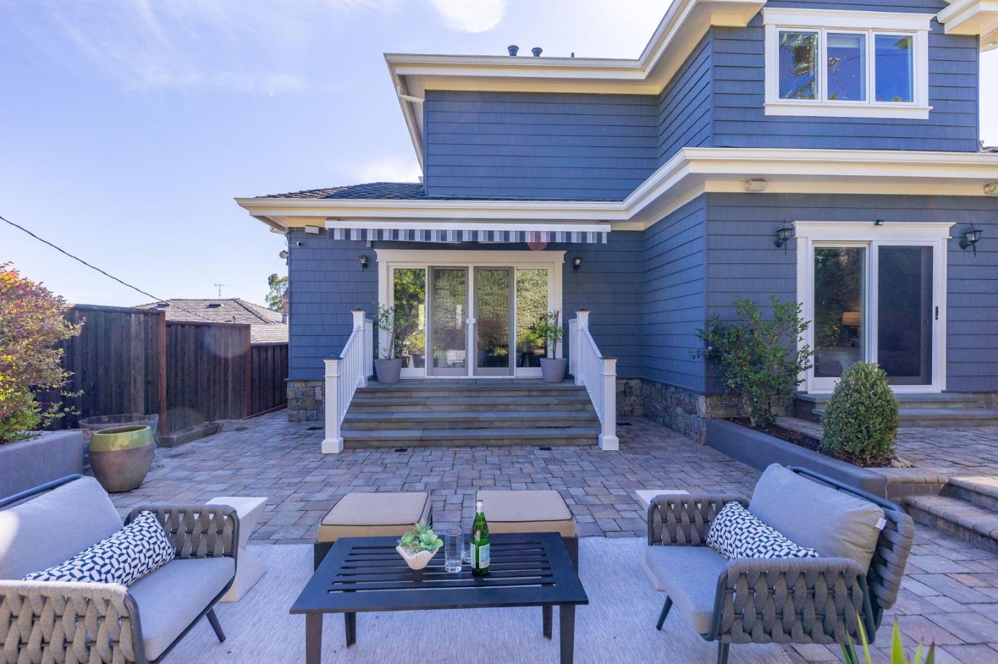 638 Oregon Avenue San Mateo, CA 94402 - Photo 29 of 34 a view of a chairs and table in the patio