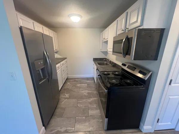 $2,500 | 30 Juniper Road, Unit 29, North Attleboro, MA 02760