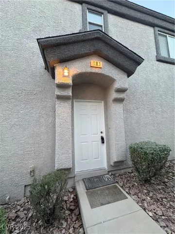 $1,600 | 6428 Saddle Up Avenue, Unit 101, Henderson, NV 89011